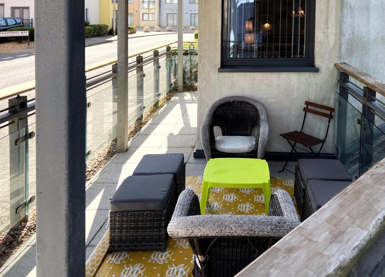 Апартаменти Retro Seaside Apt With Patio Свонсі Екстер'єр фото
