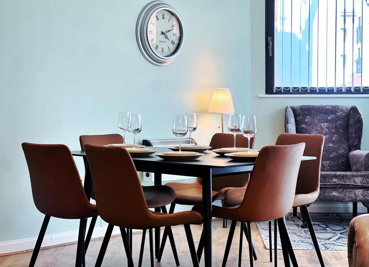 Апартаменти Retro Seaside Apt With Patio Свонсі Екстер'єр фото